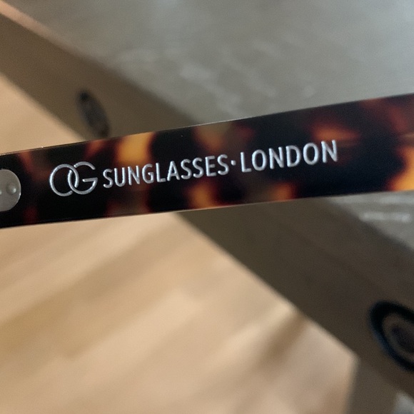 Authentic OG Farringdon sunglasses - Picture 3 of 4